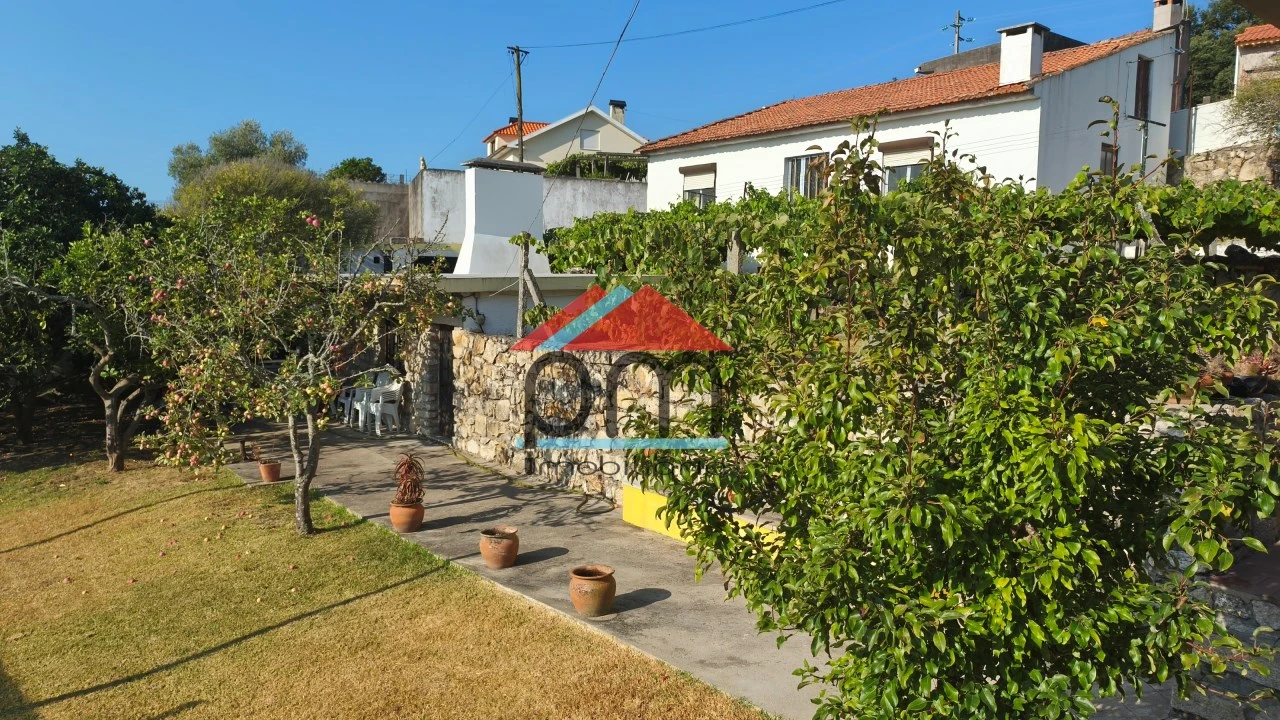 Moradia T6 para Venda em Vila Praia de Ancora Foto 11