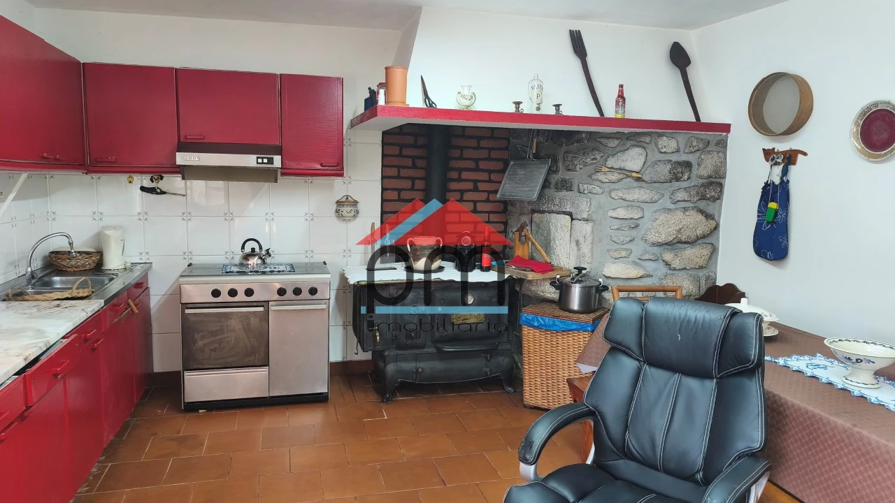 Moradia T6 para Venda em Vila Praia de Ancora Foto 15