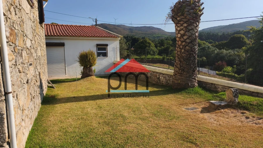 Moradia T6 para Venda em Vila Praia de Ancora Foto 12