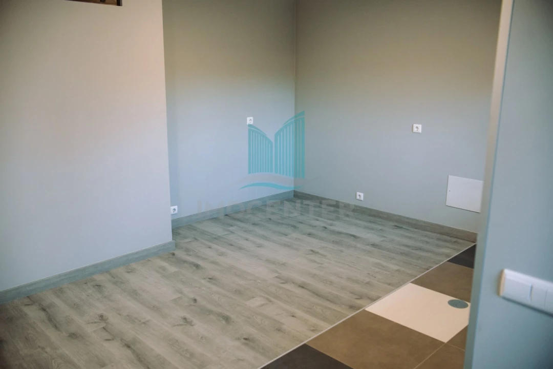 Moradia T5 para Venda em Lavos Foto 21