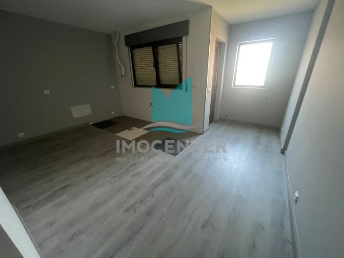 Moradia T5 para Venda em Lavos Foto 12