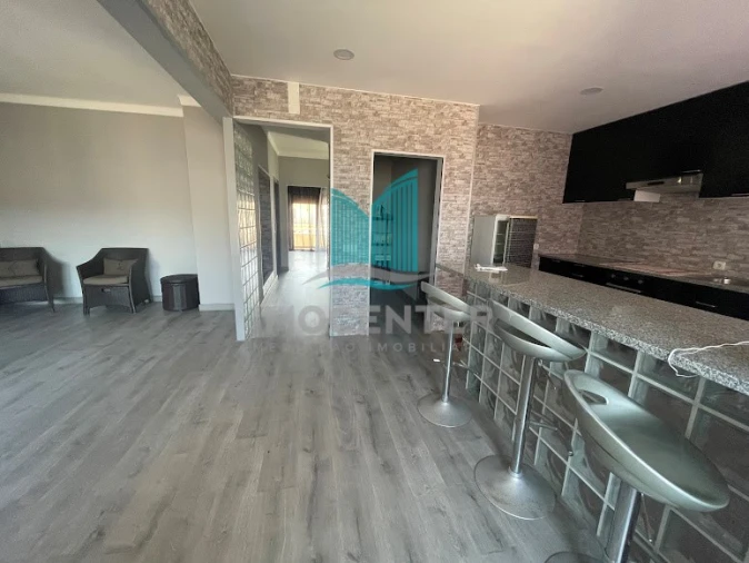 Moradia T5 para Venda em Lavos Foto 30