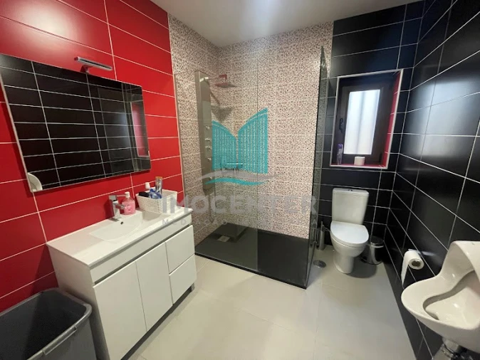 Moradia T5 para Venda em Lavos Foto 39