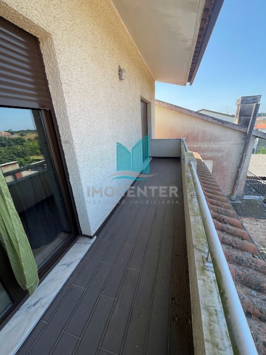 Moradia T5 para Venda em Lavos Foto 47