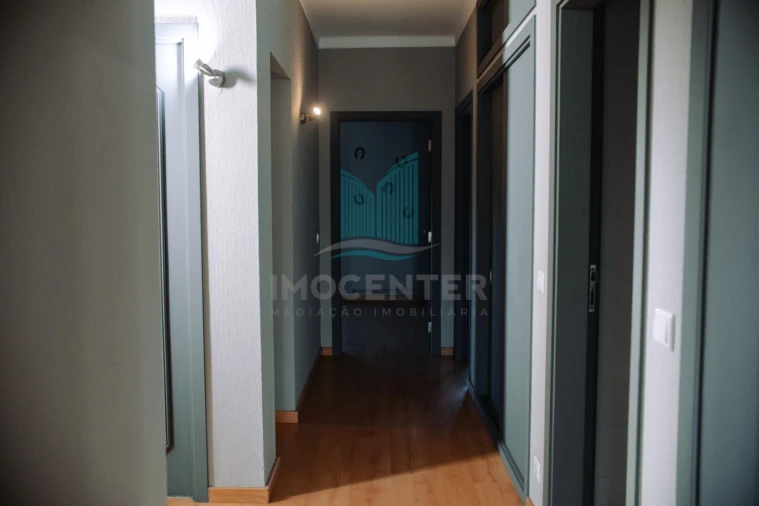 Moradia T5 para Venda em Lavos Foto 39