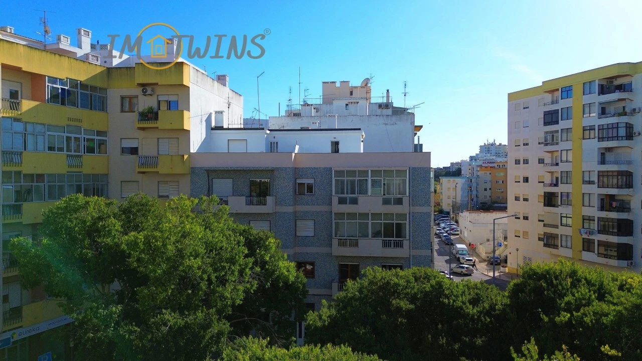 Apartamento T3 para Venda em Portimão Foto 23