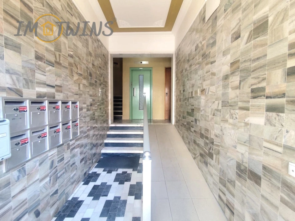 Apartamento T3 para Venda em Portimão Foto 21