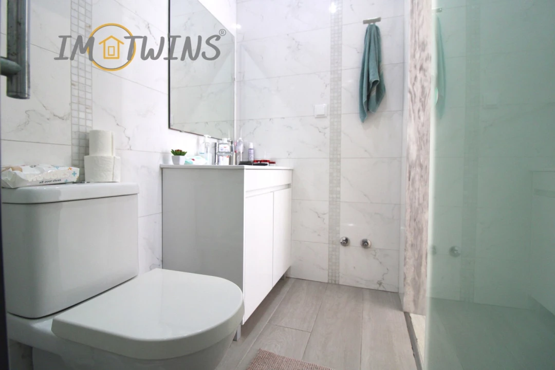 Apartamento T3 para Venda em Portimão Foto 19