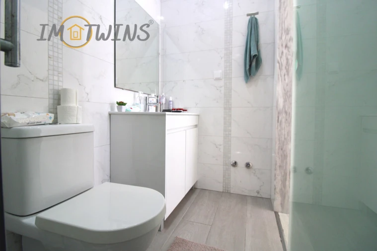 Apartamento T3 para Venda em Portimão Foto 19