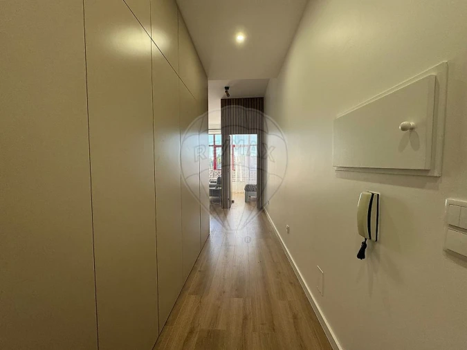 Apartamento T1 para Arrendamento em Mafamude e Vilar do Paraíso Foto 2