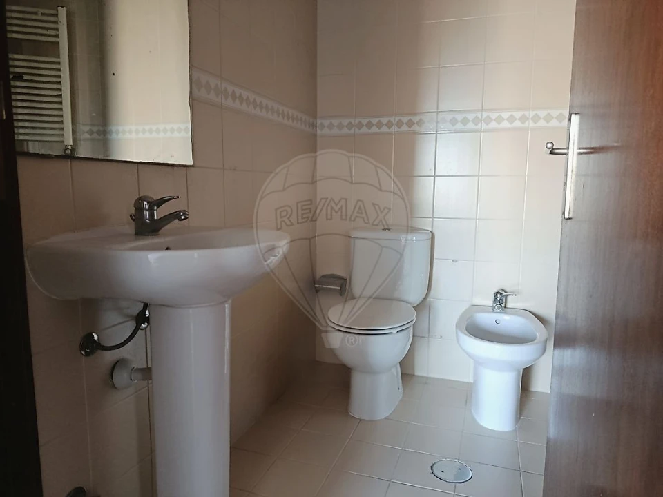 Apartamento T2 para Venda em Santa Marinha e São Pedro da Afurada Foto 17