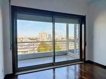 Apartamento T2 para Venda em Santa Marinha e São Pedro da Afurada
