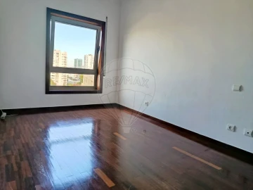 Apartamento T2 para Venda em Santa Marinha e São Pedro da Afurada