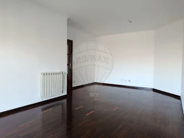 Apartamento T2 para Venda em Santa Marinha e São Pedro da Afurada