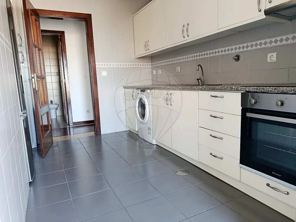 Apartamento T2 para Venda em Santa Marinha e São Pedro da Afurada Foto 16