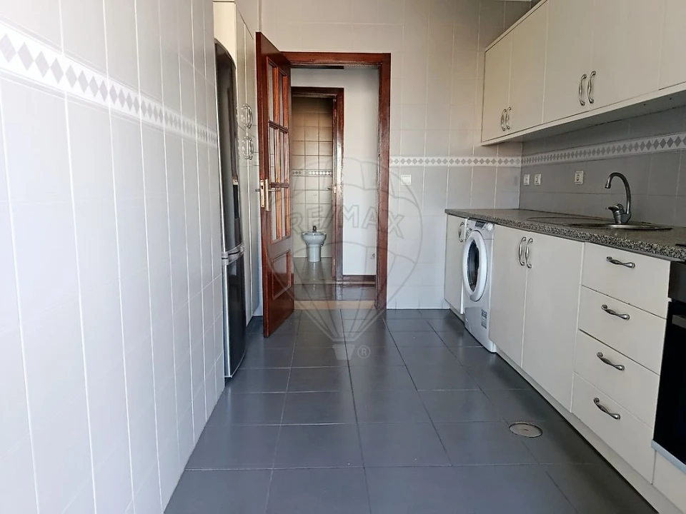Apartamento T2 para Venda em Santa Marinha e São Pedro da Afurada Foto 7