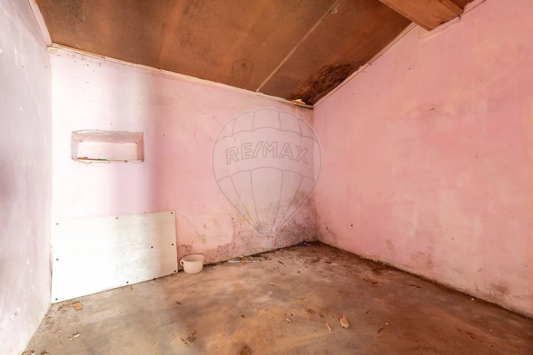 Moradia T2 para Venda em Bombarral e Vale Covo Foto 9