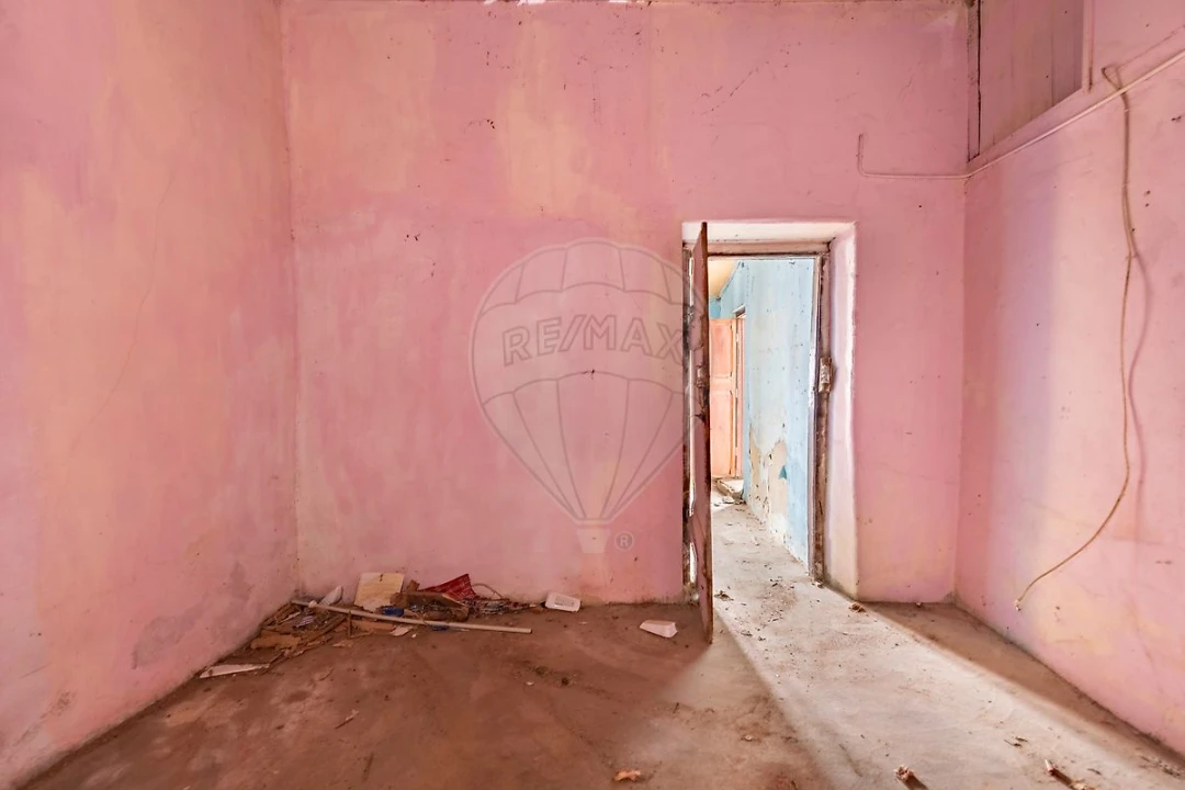 Moradia T2 para Venda em Bombarral e Vale Covo Foto 6