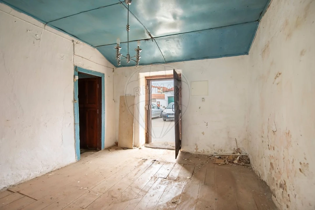 Moradia T2 para Venda em Bombarral e Vale Covo Foto 10