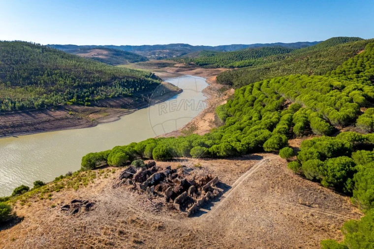 Quinta T0 para Venda em Bensafrim e Barão de São João Foto 9