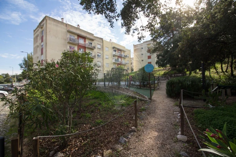 Terreno para Venda em Ota Foto 18