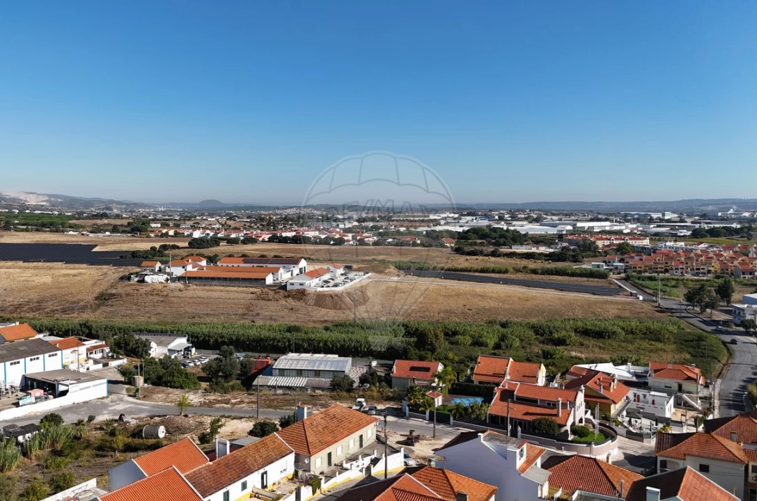 Moradia T6 para Venda em Carregado e Cadafais Foto 31