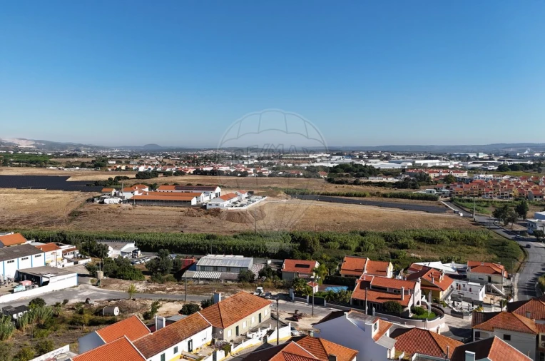 Moradia T6 para Venda em Carregado e Cadafais Foto 31