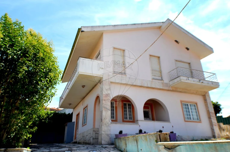 Moradia T6 para Venda em Carregado e Cadafais Foto 5