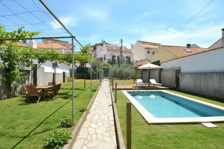 Moradia T6 para Venda em Carregado e Cadafais Foto 10