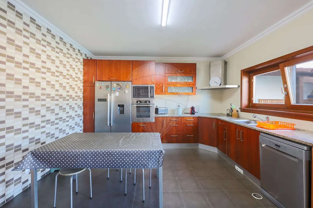 Moradia T4 para Venda em Alenquer (Santo Estêvão e Triana) Foto 10