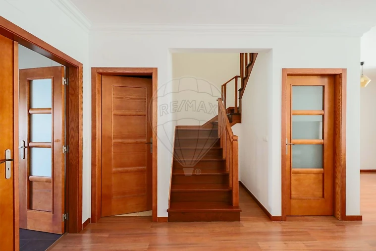 Moradia T4 para Venda em Alenquer (Santo Estêvão e Triana) Foto 8