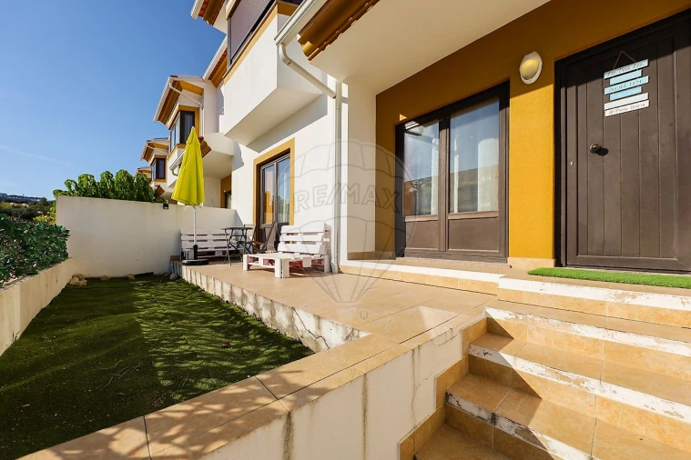 Moradia T4 para Venda em Alenquer (Santo Estêvão e Triana) Foto 4