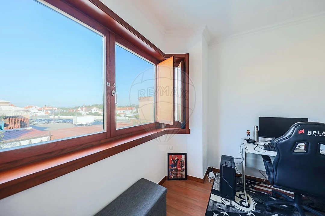 Moradia T4 para Venda em Alenquer (Santo Estêvão e Triana) Foto 26