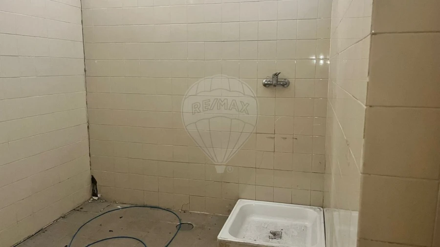 Armazém para Arrendamento em Requeixo, Nossa Senhora de Fátima e Nariz Foto 12