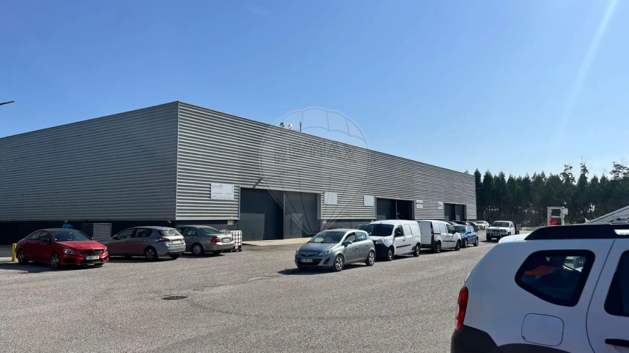 Armazém para Arrendamento em Requeixo, Nossa Senhora de Fátima e Nariz Foto 2