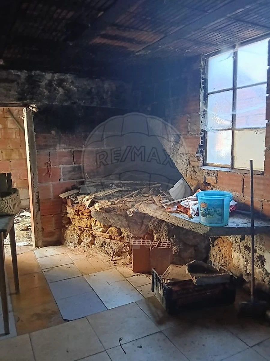 Moradia T5 para Venda em Almalagues Foto 8