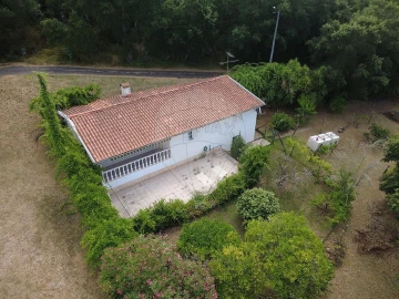 Moradia T6 para Venda em Santo Antonio dos Olivais