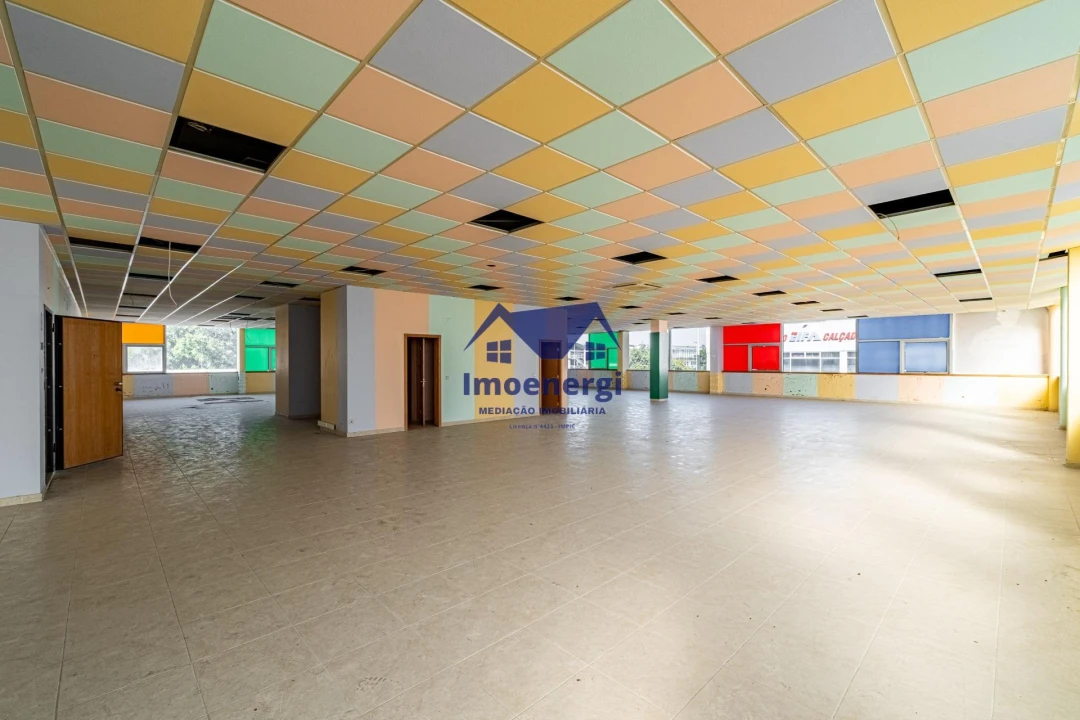 Armazém para Arrendamento em Fajozes Foto 13