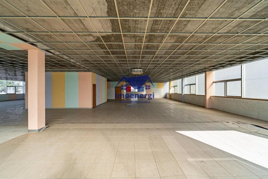 Armazém para Arrendamento em Fajozes Foto 17