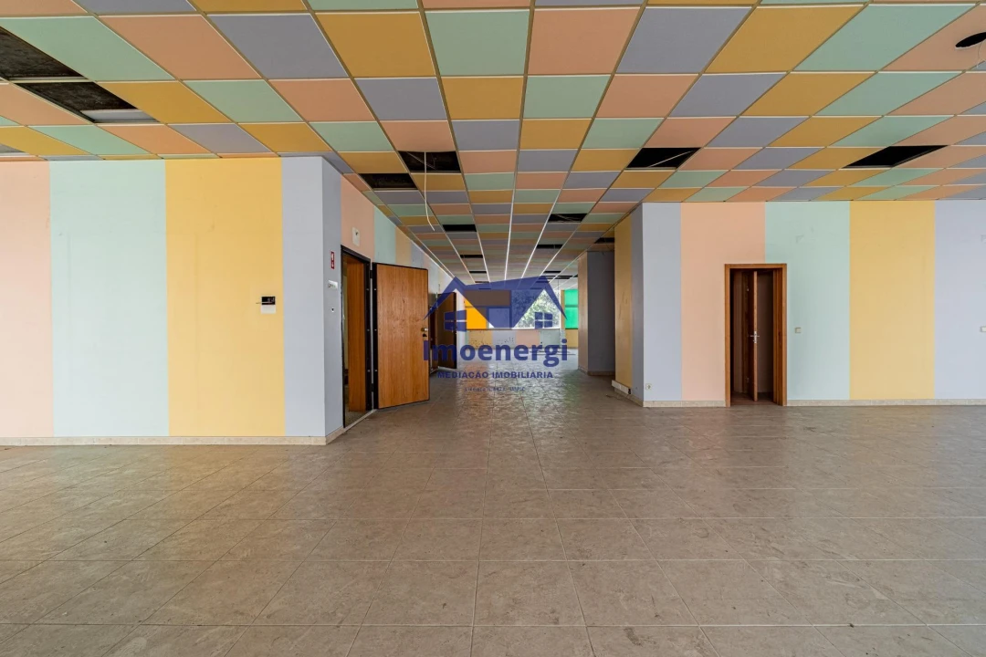 Armazém para Arrendamento em Fajozes Foto 23