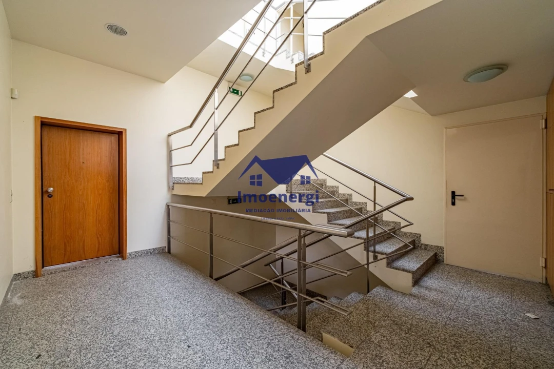 Armazém para Arrendamento em Fajozes Foto 25