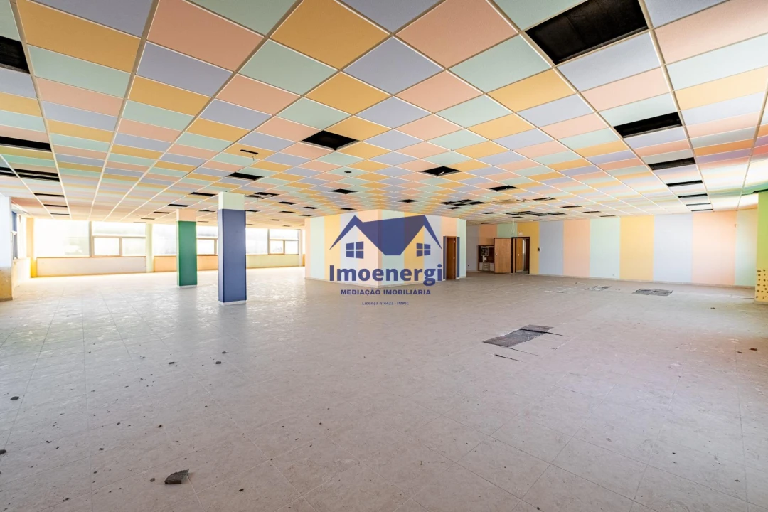 Armazém para Arrendamento em Fajozes Foto 9