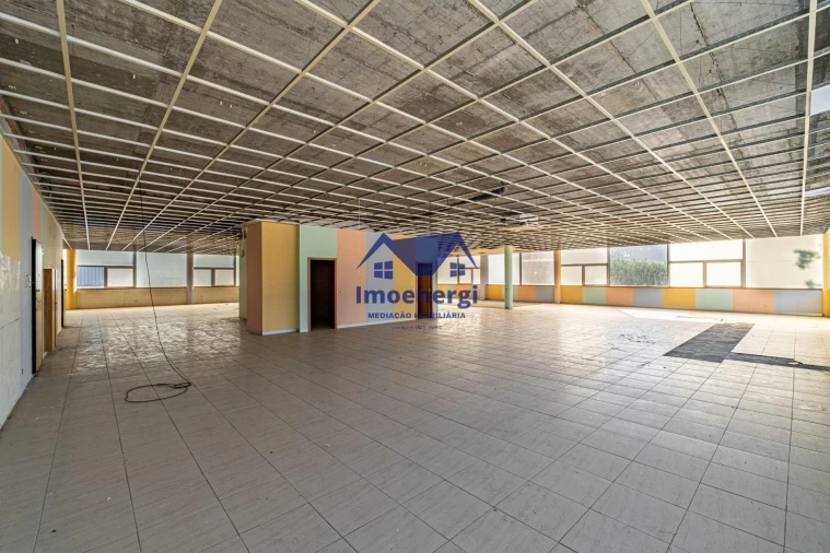 Armazém para Arrendamento em Fajozes Foto 19