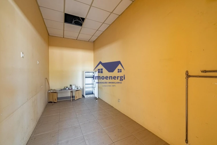 Armazém para Arrendamento em Fajozes Foto 20