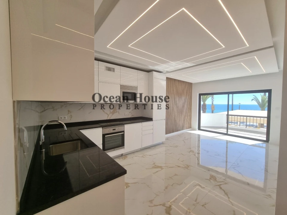 Apartamento T3 para Venda em Quarteira Foto 4
