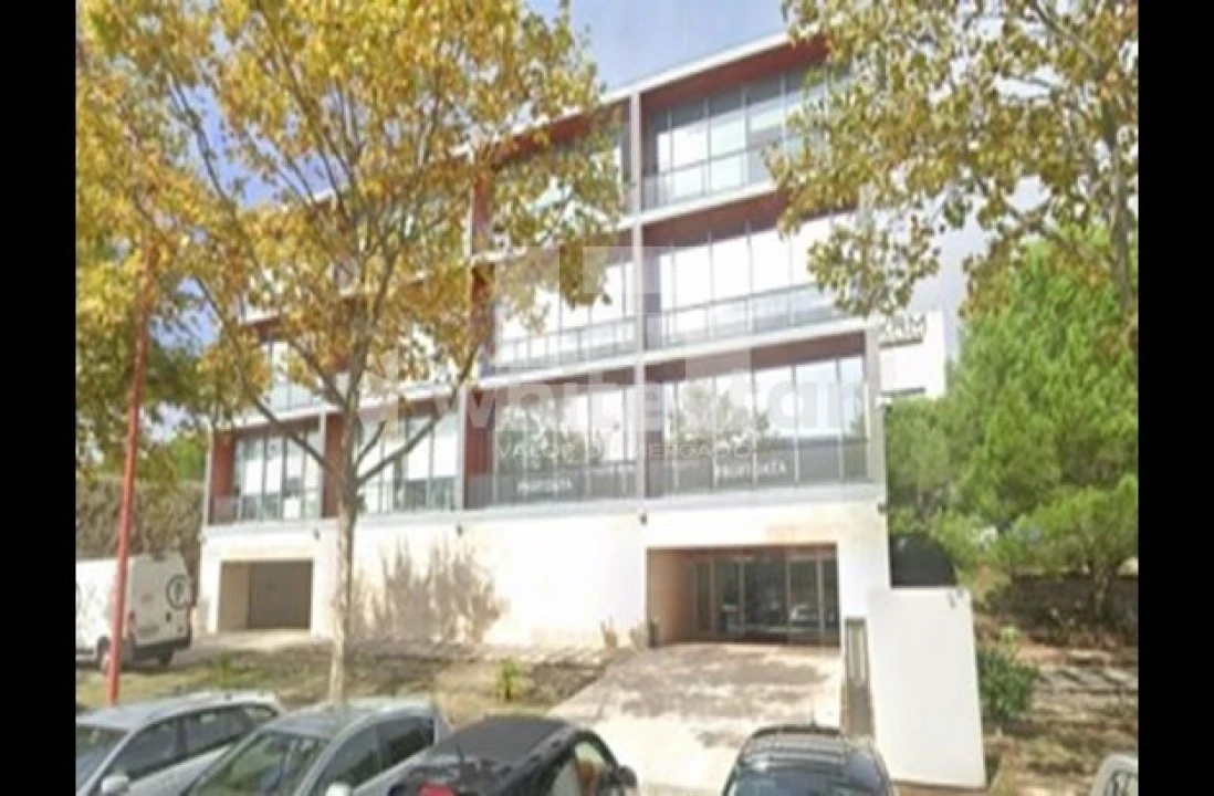 Prédio para Venda em Porto Salvo Foto 1