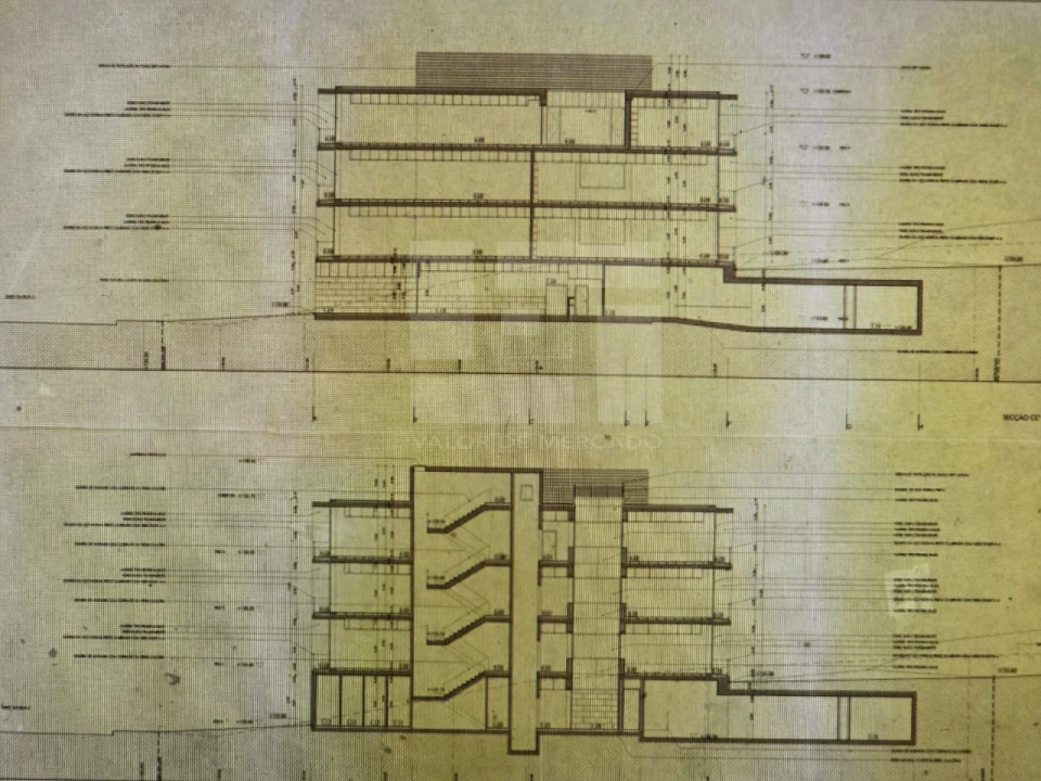 Prédio para Venda em Porto Salvo Foto 60
