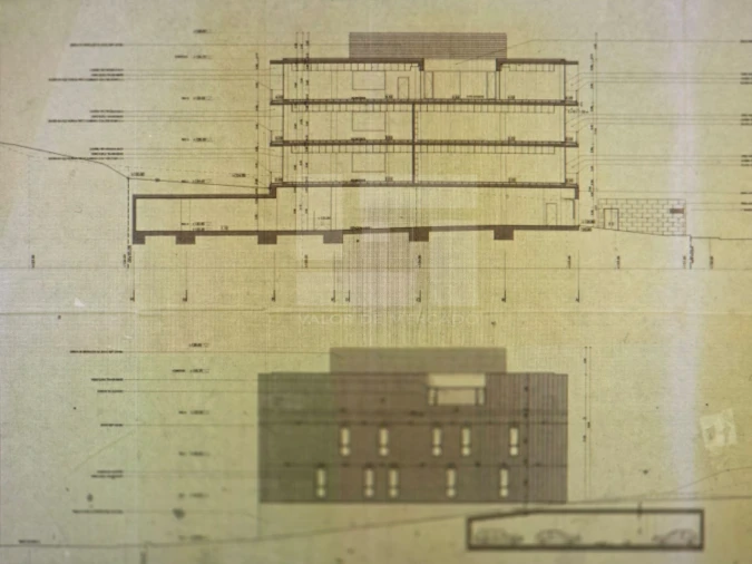Prédio para Venda em Porto Salvo Foto 55