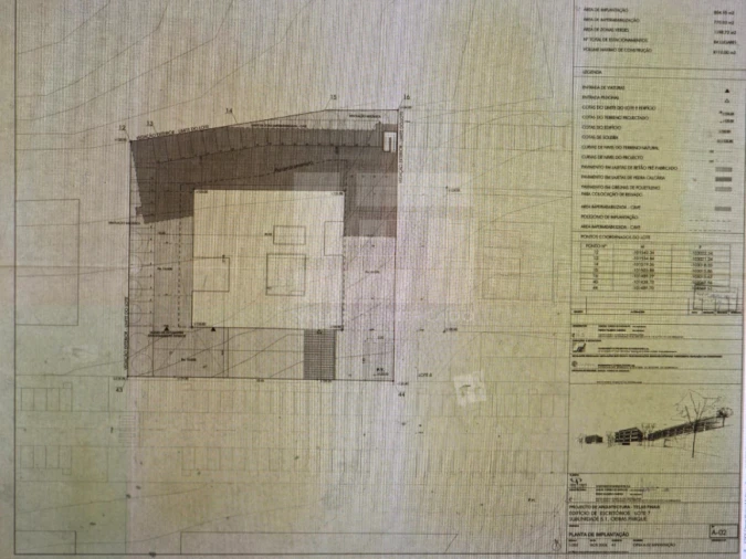 Prédio para Venda em Porto Salvo Foto 63