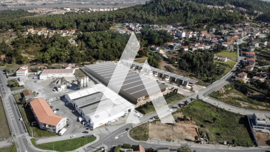 Armazém para Venda em Vila Nova de Anha Foto 5